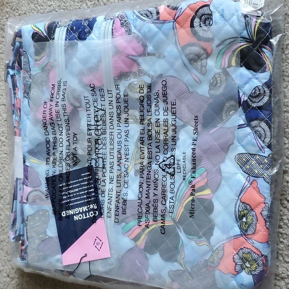Vera bradley HOST PICK bagged triple zip hipster xo wrapped free gift